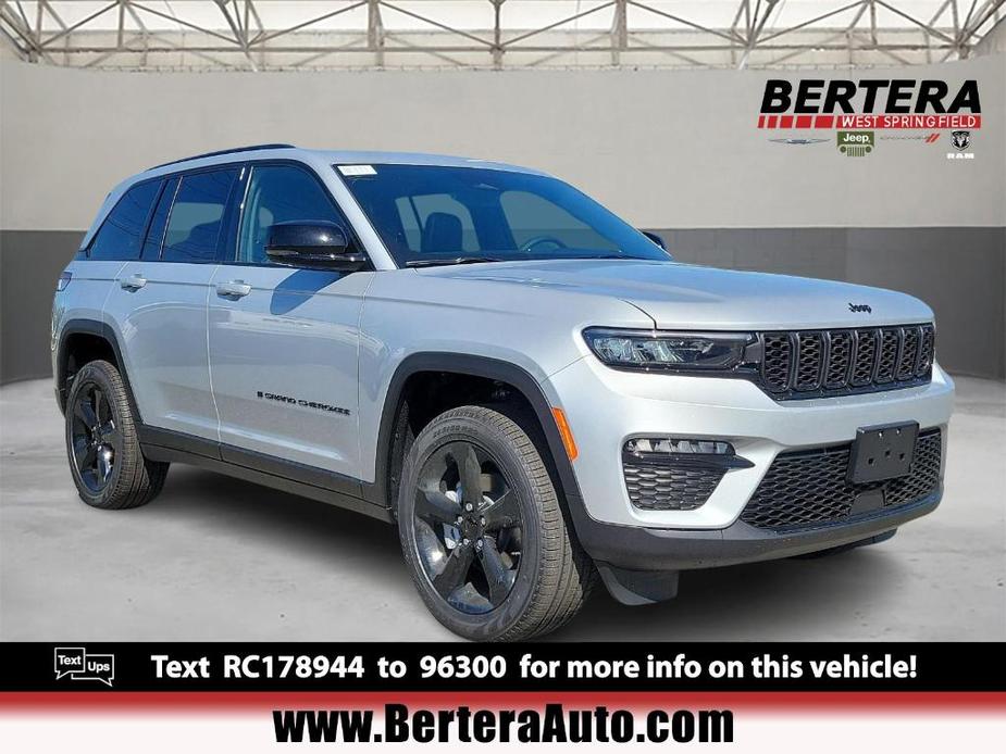 new 2024 Jeep Grand Cherokee car, priced at $49,530