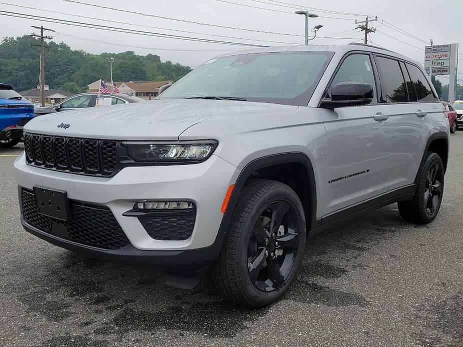 new 2024 Jeep Grand Cherokee car, priced at $51,305