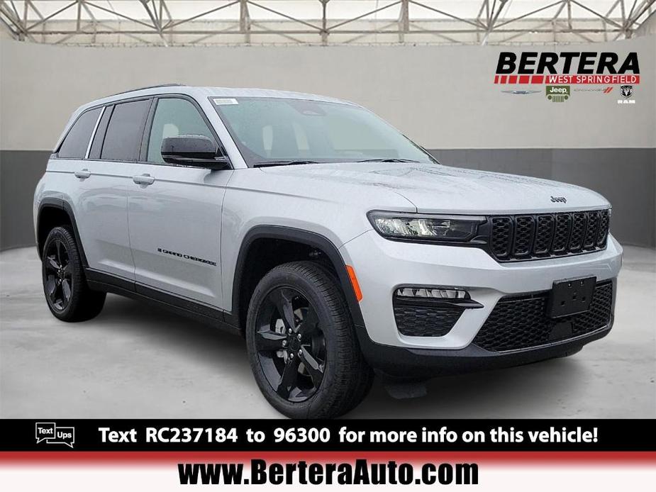 new 2024 Jeep Grand Cherokee car, priced at $51,305