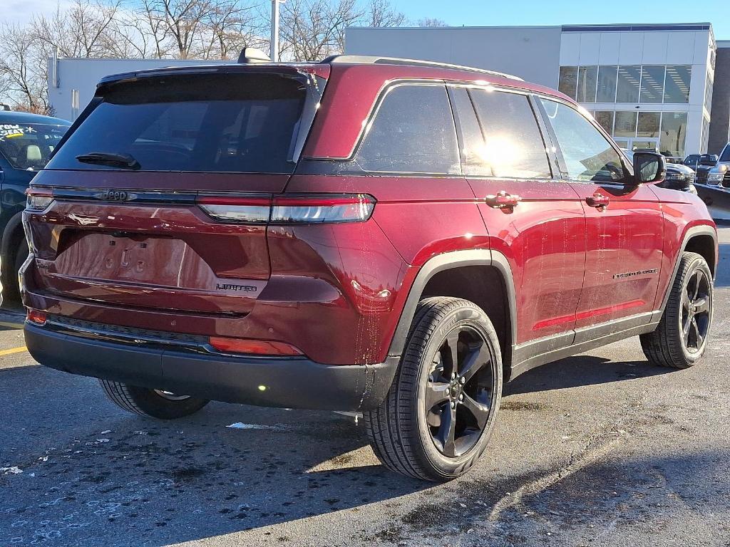 new 2025 Jeep Grand Cherokee car, priced at $49,305