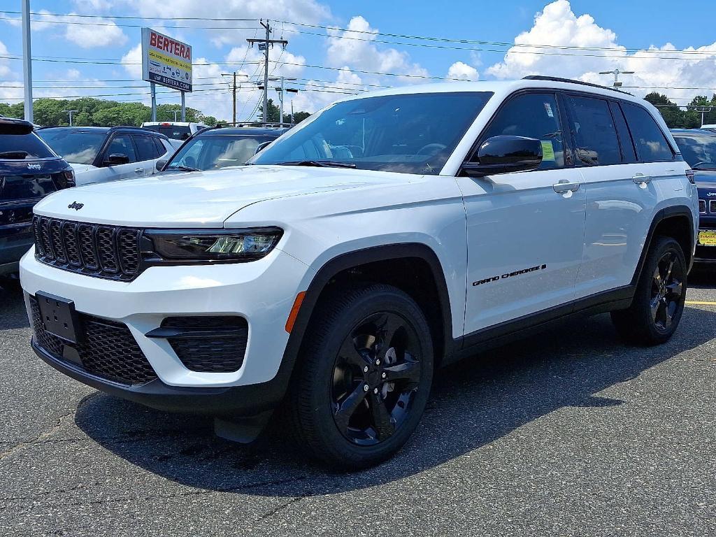 new 2025 Jeep Grand Cherokee car