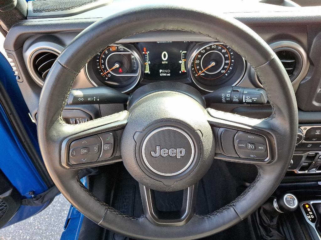 used 2021 Jeep Wrangler Unlimited car, priced at $32,990