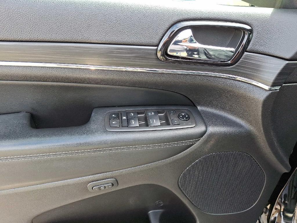 used 2021 Jeep Grand Cherokee car, priced at $25,884