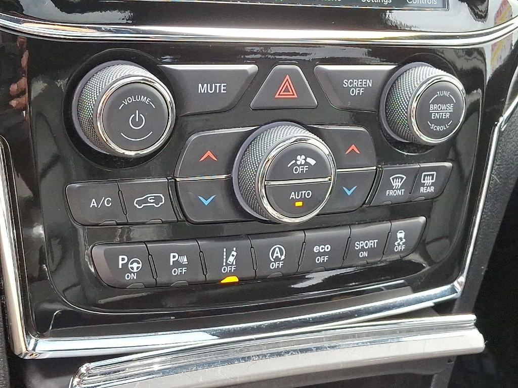 used 2021 Jeep Grand Cherokee car, priced at $25,884