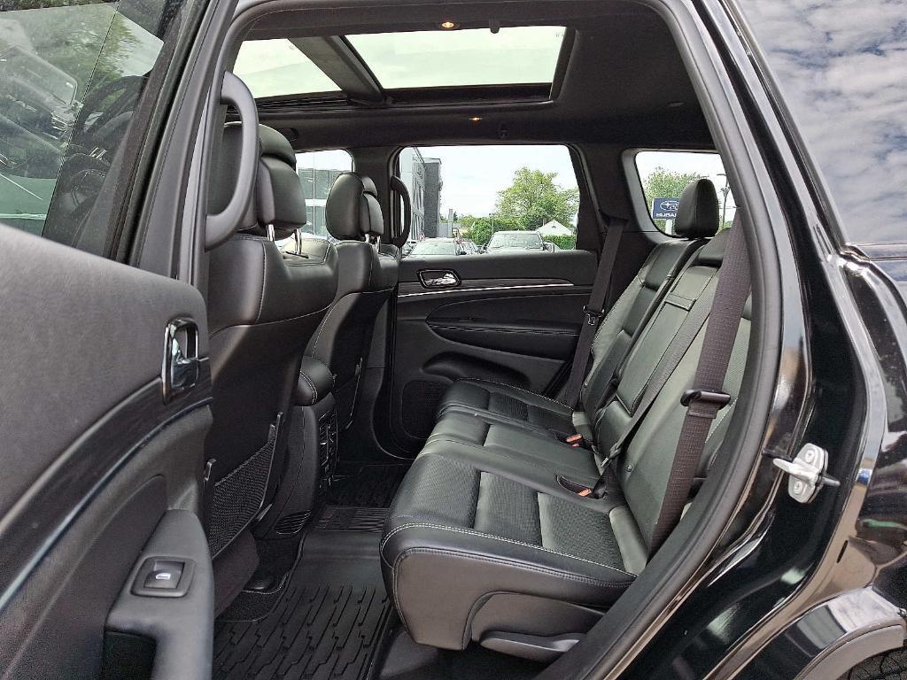 used 2021 Jeep Grand Cherokee car, priced at $25,884