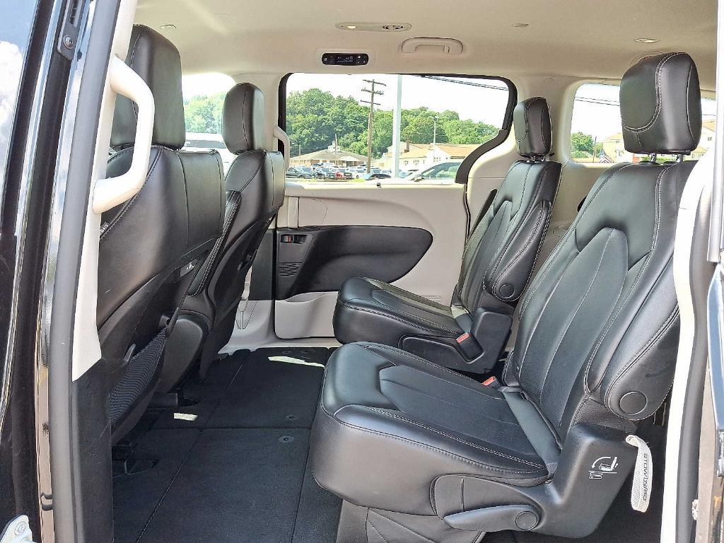used 2023 Chrysler Pacifica car, priced at $24,278