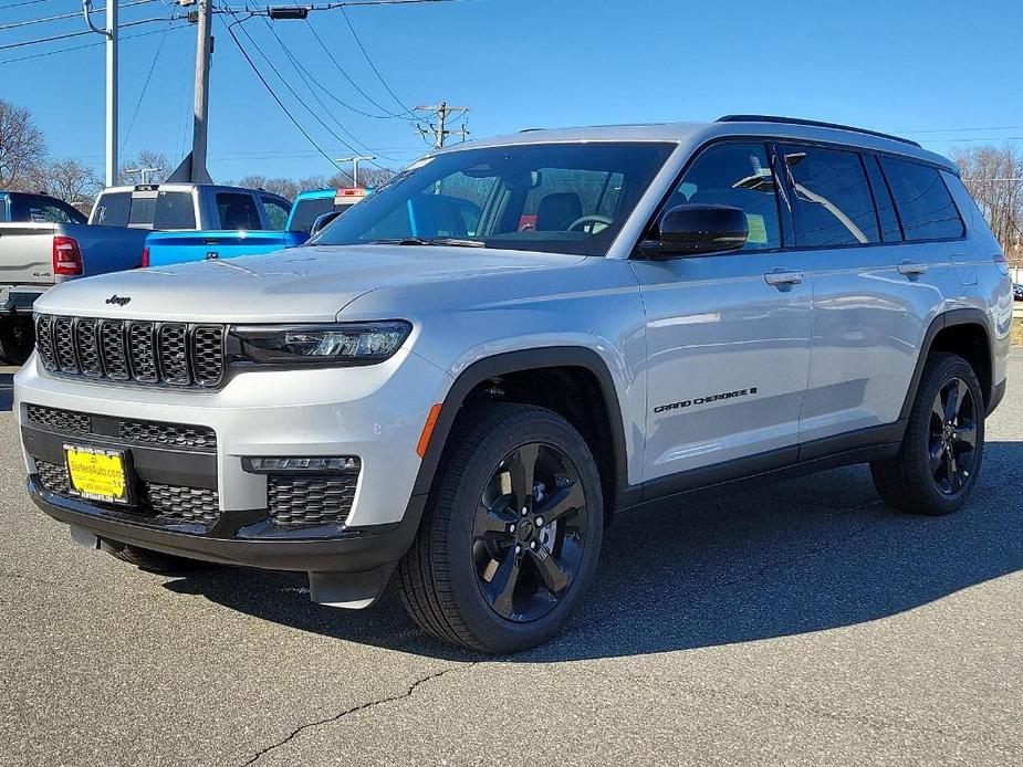 new 2024 Jeep Grand Cherokee L car, priced at $49,630