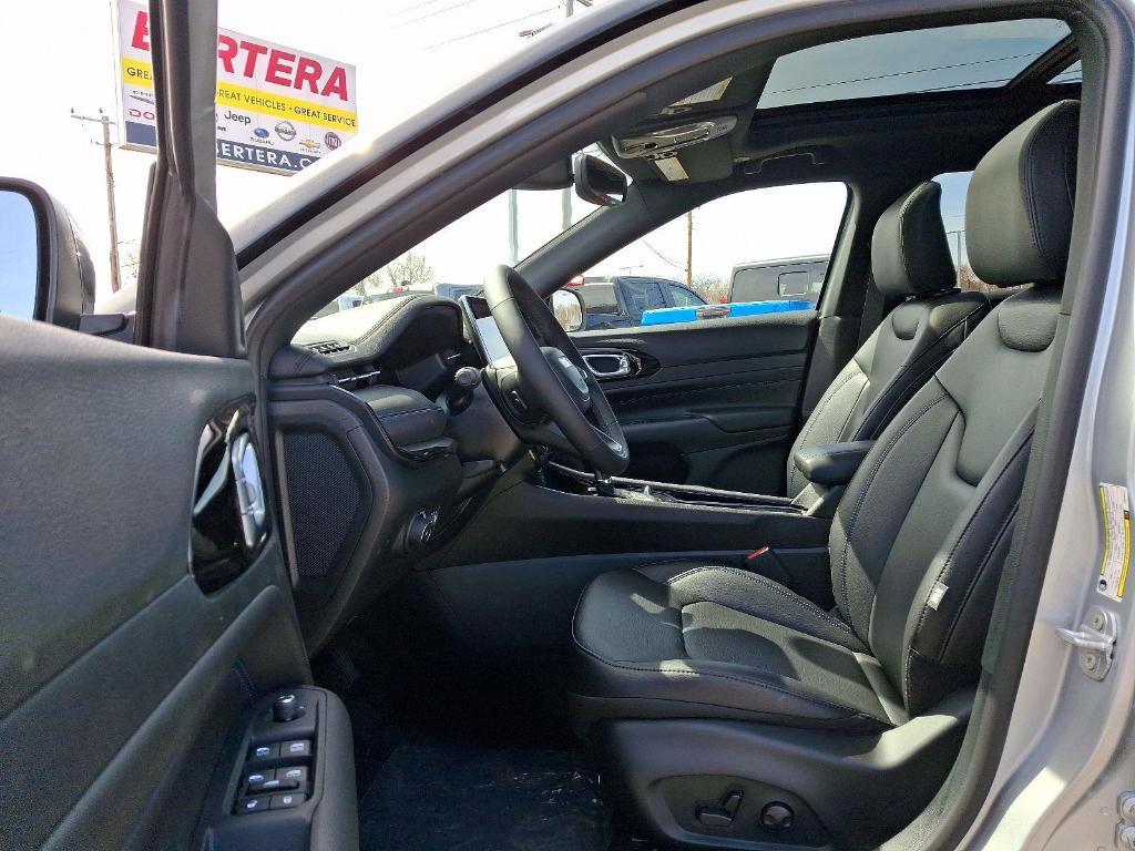 new 2025 Jeep Compass car, priced at $35,835