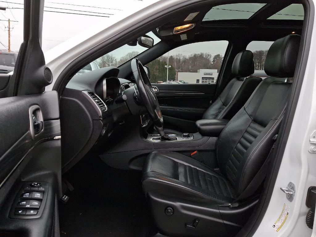 used 2019 Jeep Grand Cherokee car, priced at $27,978