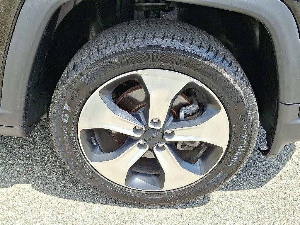 used 2019 Jeep Compass car, priced at $17,363