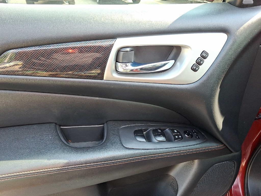 used 2020 Nissan Pathfinder car, priced at $22,014