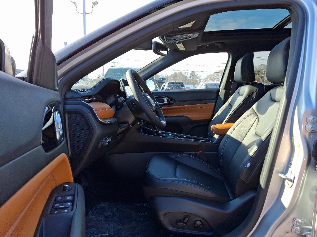 new 2025 Jeep Compass car, priced at $33,710