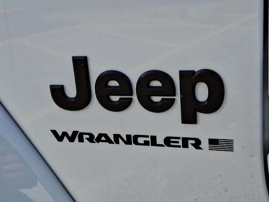 new 2025 Jeep Wrangler car, priced at $59,287