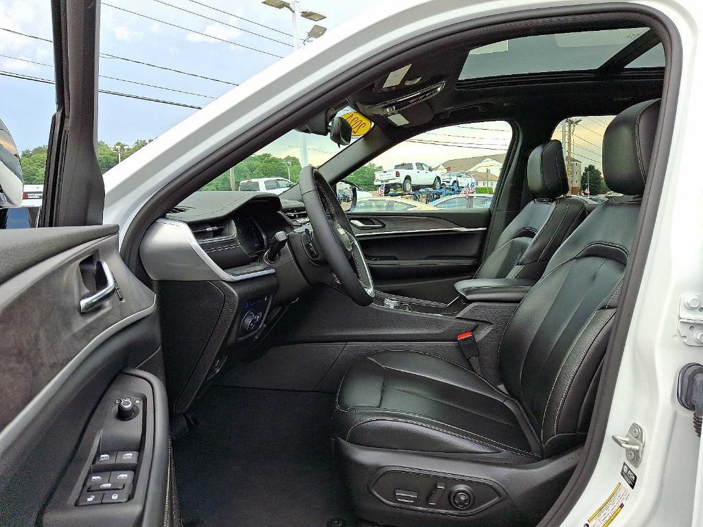 used 2024 Jeep Grand Cherokee 4xe car, priced at $33,971