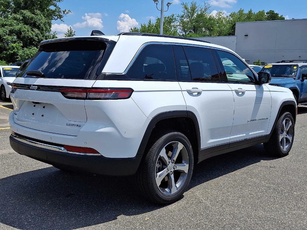 new 2025 Jeep Grand Cherokee car