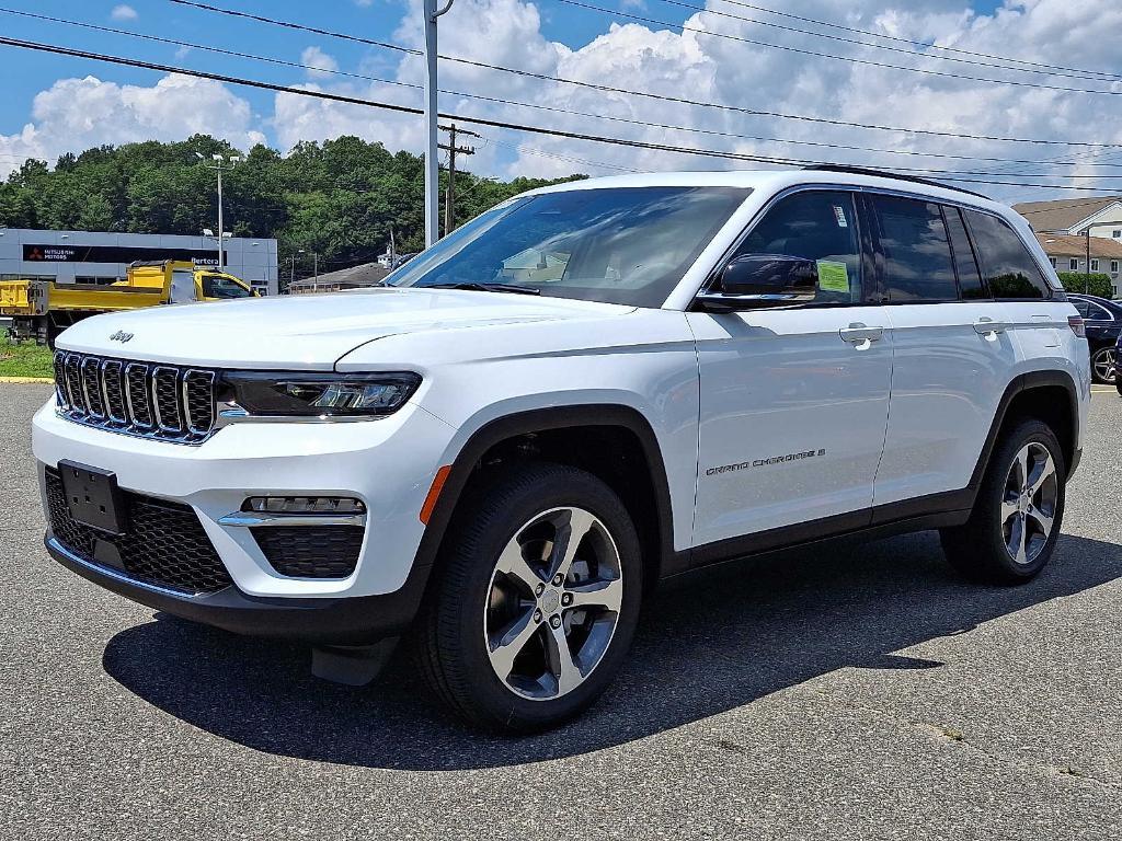 new 2025 Jeep Grand Cherokee car