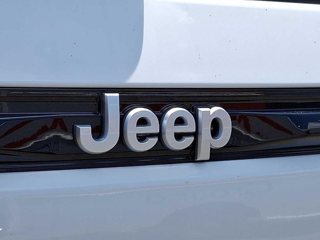 new 2025 Jeep Grand Cherokee car