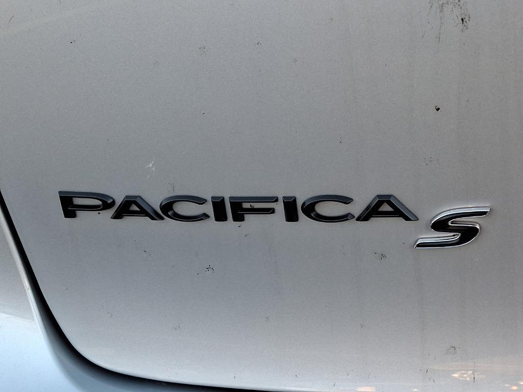 new 2024 Chrysler Pacifica car, priced at $38,481