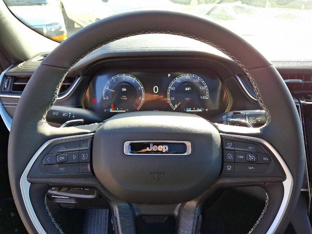 new 2025 Jeep Grand Cherokee car, priced at $49,430