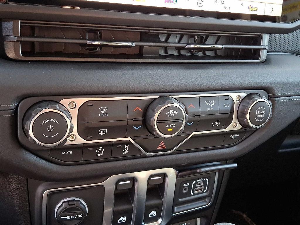 new 2025 Jeep Wrangler car, priced at $51,890