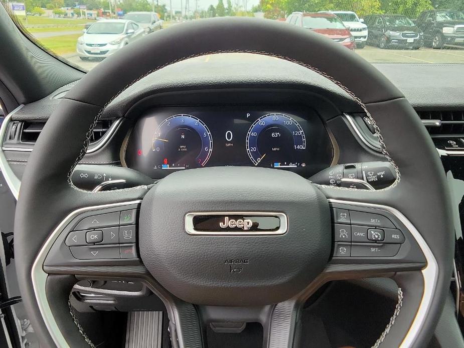 new 2024 Jeep Grand Cherokee car, priced at $43,575