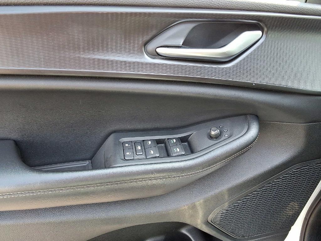 used 2023 Jeep Grand Cherokee L car, priced at $31,012