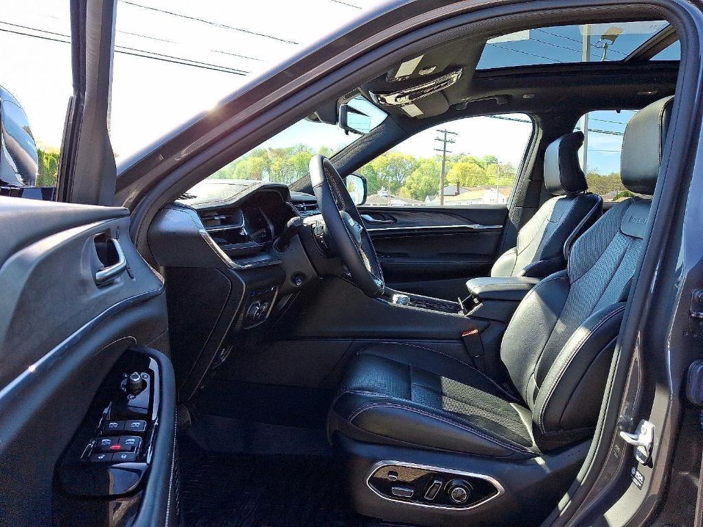 used 2023 Jeep Grand Cherokee 4xe car
