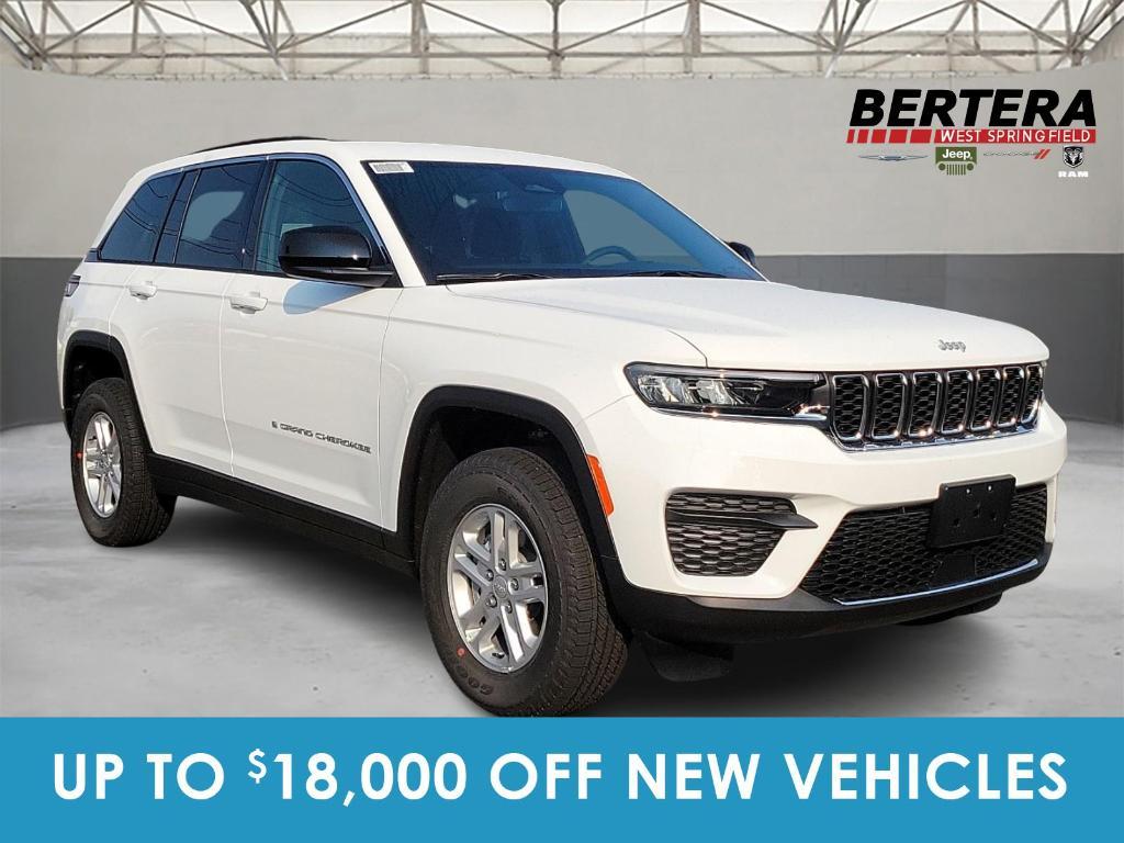 new 2024 Jeep Grand Cherokee car, priced at $39,625