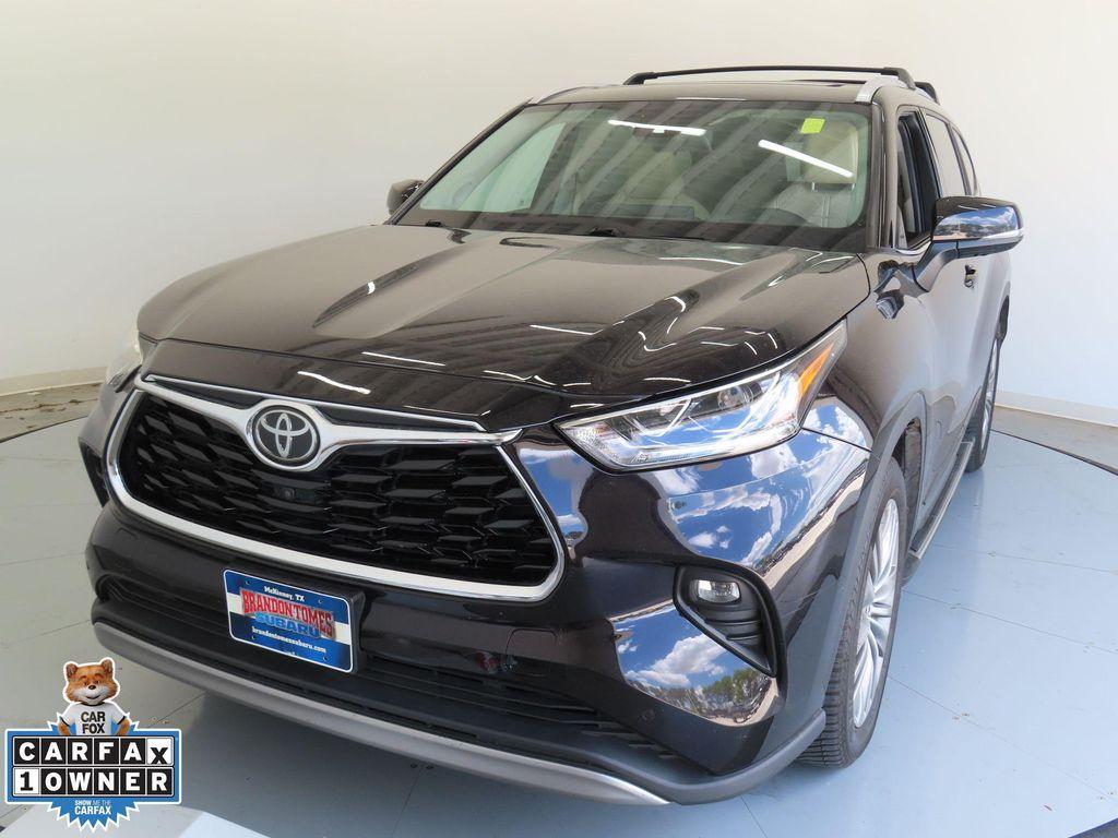 used 2020 Toyota Highlander car, priced at $32,296