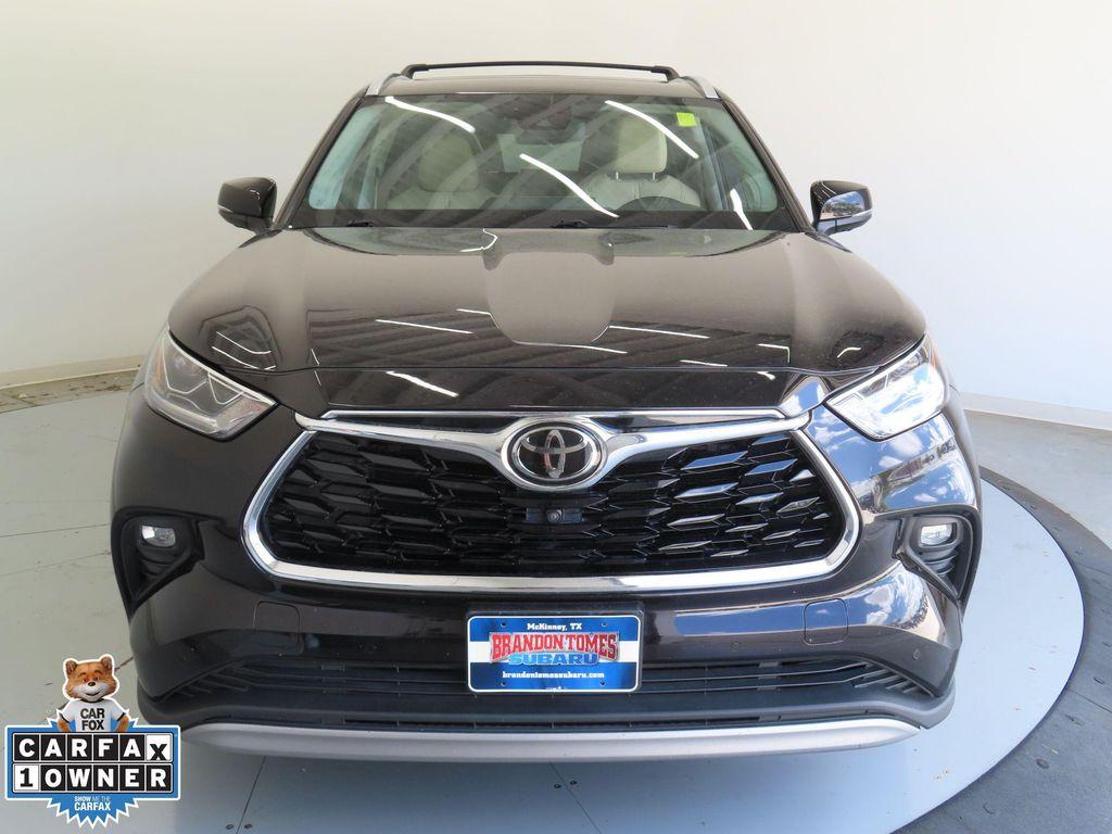 used 2020 Toyota Highlander car, priced at $32,296
