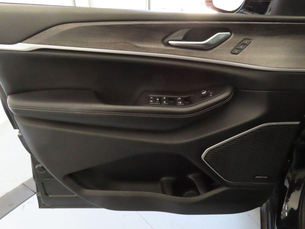 used 2022 Jeep Grand Cherokee 4xe car, priced at $28,016