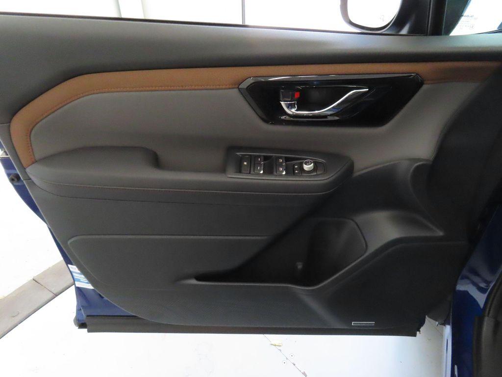 new 2025 Subaru Forester car, priced at $40,021