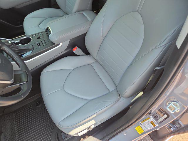 used 2023 Toyota Highlander car, priced at $42,990