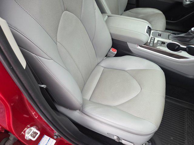 used 2022 Toyota Highlander Hybrid car, priced at $38,500