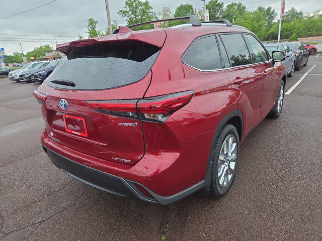 used 2022 Toyota Highlander Hybrid car, priced at $38,500