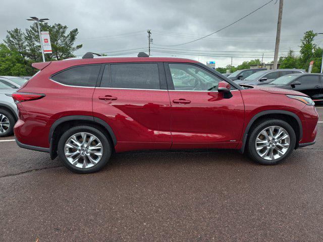 used 2022 Toyota Highlander Hybrid car, priced at $38,500