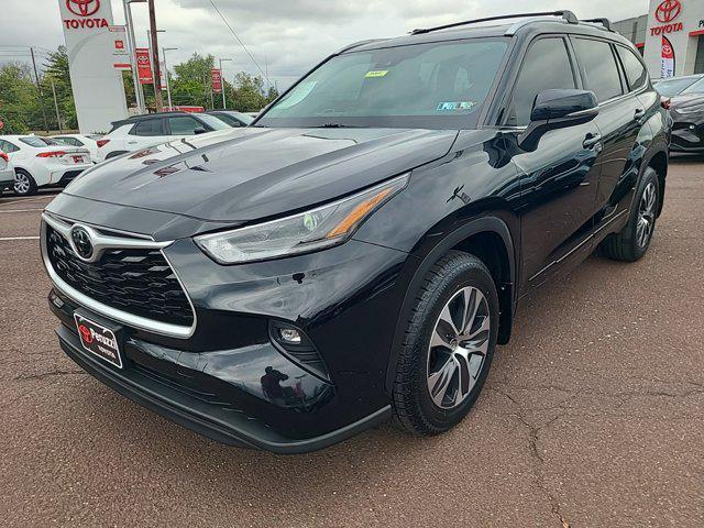 used 2021 Toyota Highlander car, priced at $37,881