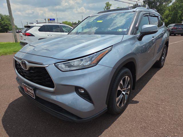 used 2020 Toyota Highlander car, priced at $24,838