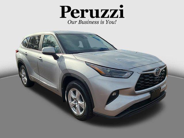 used 2023 Toyota Highlander Hybrid car, priced at $38,990