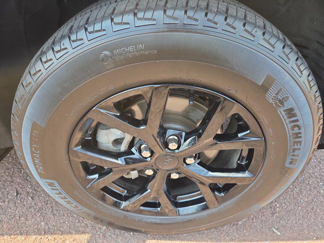 used 2022 Jeep Grand Cherokee car, priced at $33,770