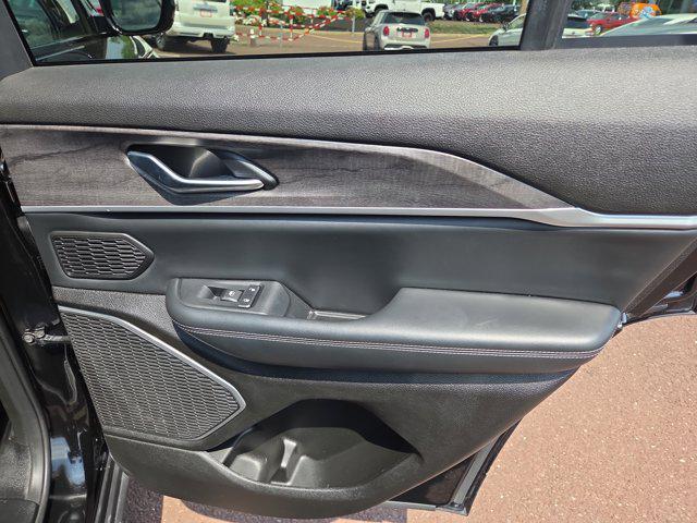 used 2022 Jeep Grand Cherokee car, priced at $33,770