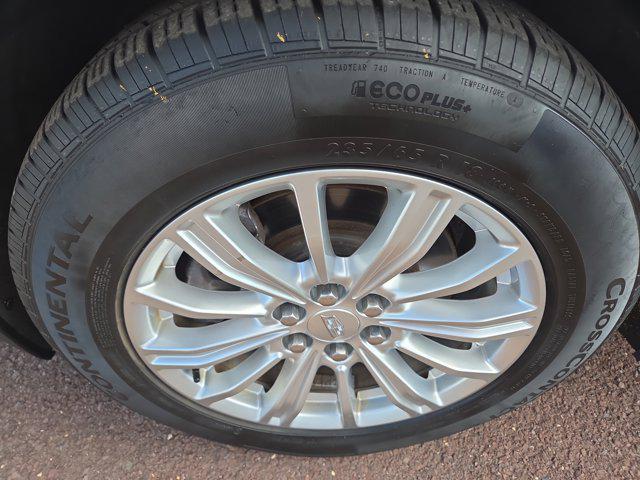 used 2018 Cadillac XT5 car, priced at $20,337