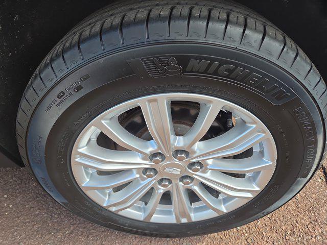 used 2018 Cadillac XT5 car, priced at $20,337