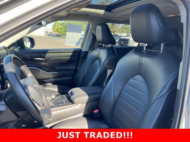 used 2022 Toyota Highlander car, priced at $41,585