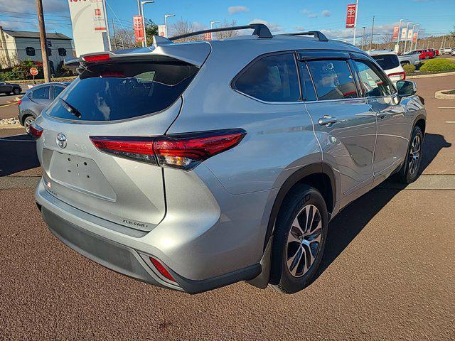 used 2022 Toyota Highlander car, priced at $40,927