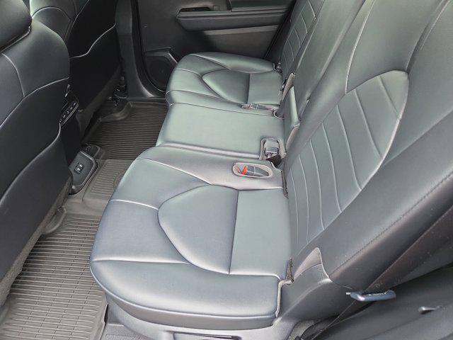 used 2021 Toyota Highlander car, priced at $31,943