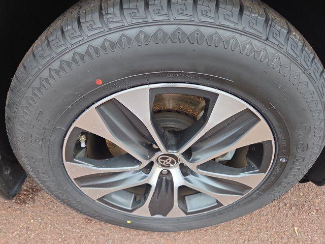 used 2021 Toyota Highlander car, priced at $31,943