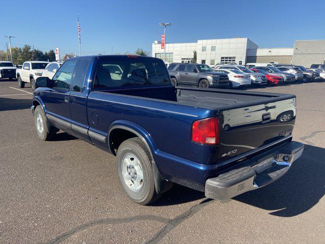 used 2001 Chevrolet S-10 car, priced at $9,990