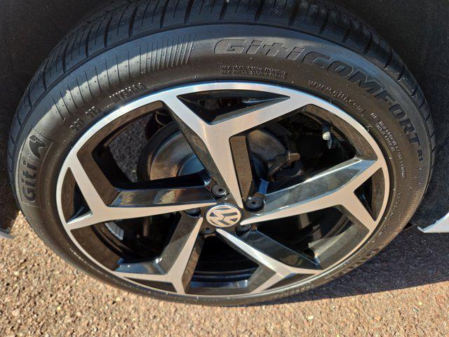 used 2022 Volkswagen Passat car, priced at $22,173