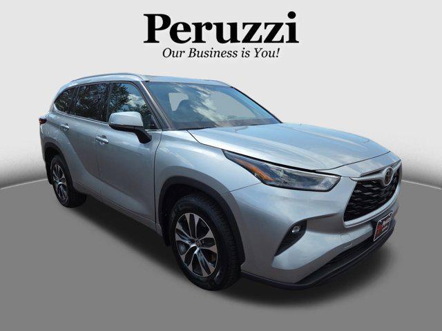 used 2022 Toyota Highlander car, priced at $41,352